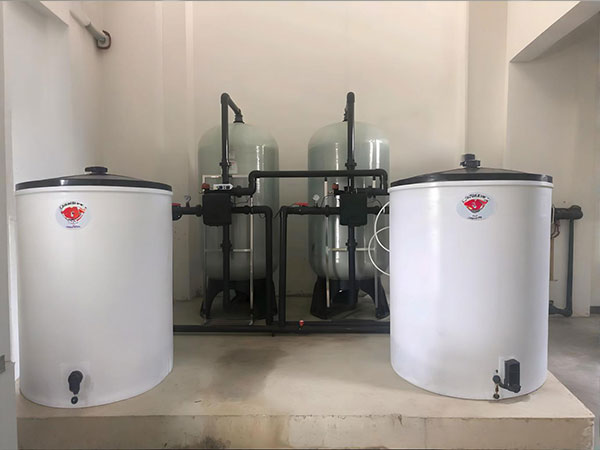 選對(duì)廠家省成本：工業(yè)軟化水處理設(shè)備生產(chǎn)廠家怎么挑？