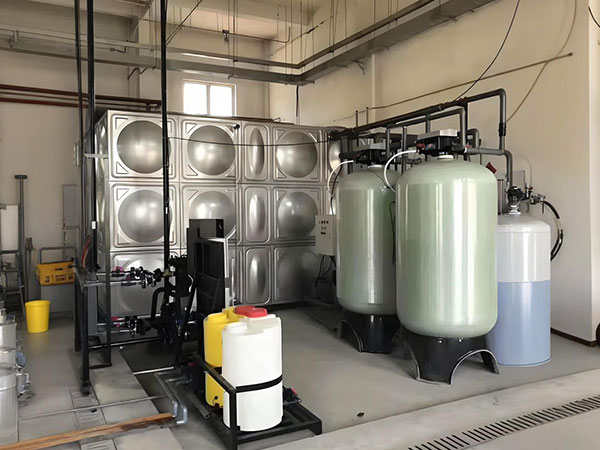 大型鍋爐軟化水設(shè)備：守護(hù)工業(yè)大噸位鍋爐長(zhǎng)效運(yùn)行